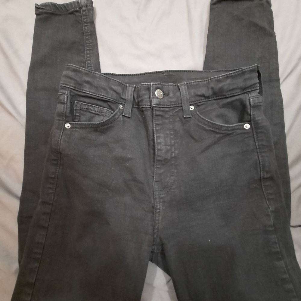 Moto distressed jeans
